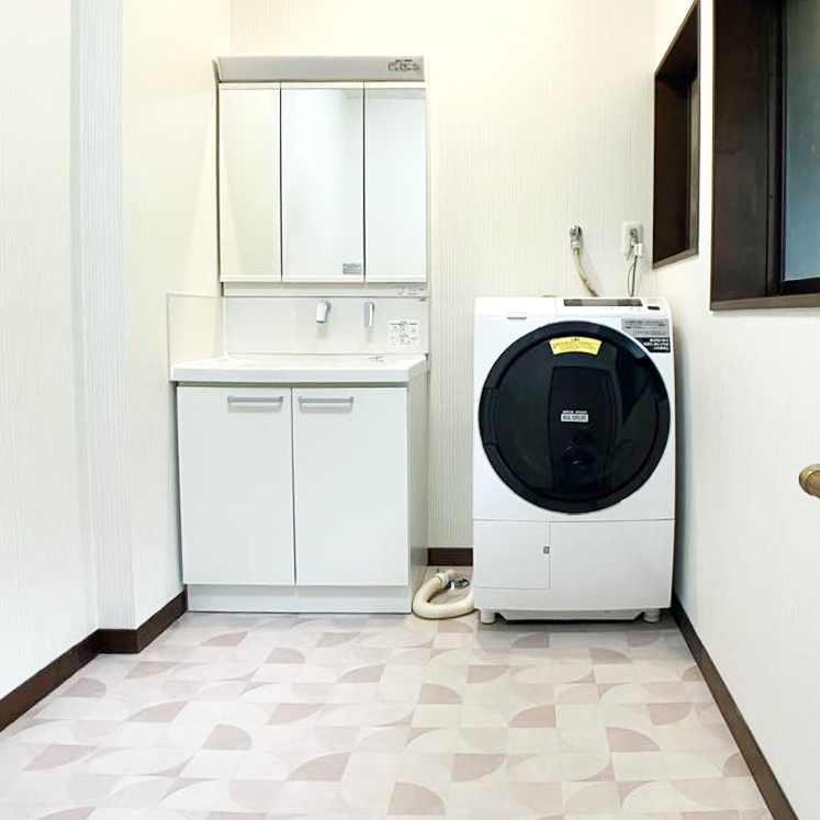 大野市　脱衣室・トイレリフォーム　～脱衣室を広げて毎日の暮らしをもっと快適に～